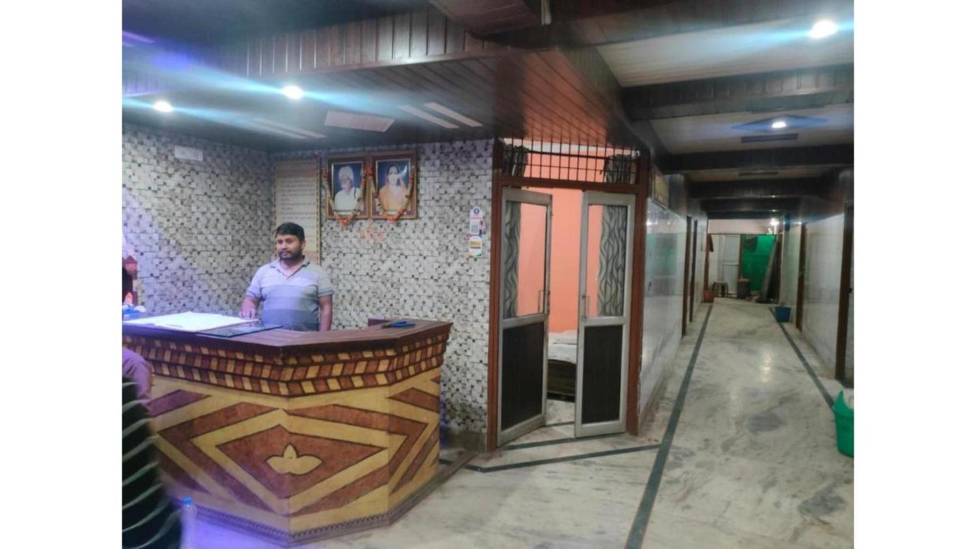 Subhadra Guest House Mathura Luaran gambar